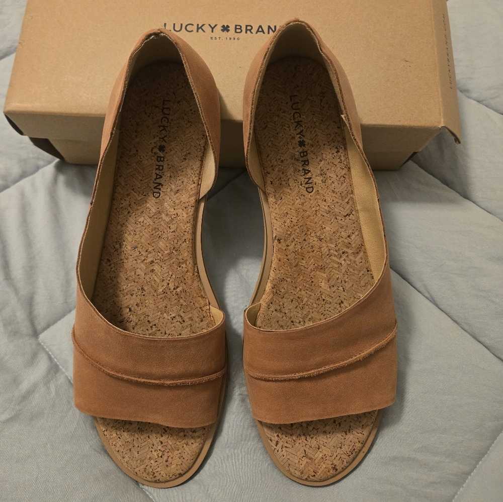 Lucky Brand Tan Women's Sandals